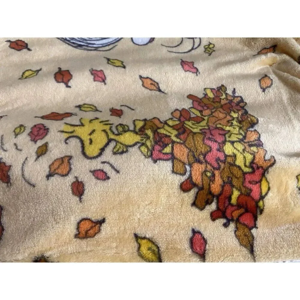 PEANUTS SNOOPY Charlie Brown Soft THROW‎ Blanket 50”x70” Autumn Fall Leaves NEW